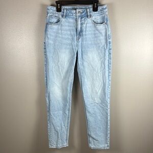Light Blue Women's American Eagle Strigid Short Denim Jeans